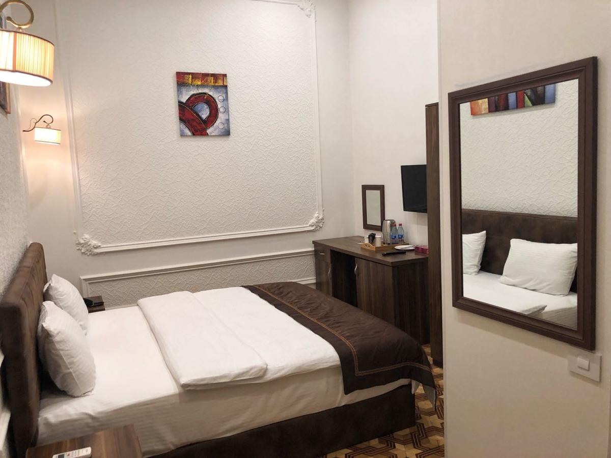 Malakhan Hotel 바쿠 외부 사진